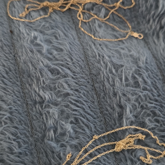 2 Broken 14k Gold Neclaces - Picture 9 of 13
